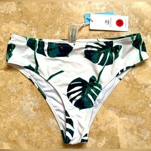 Cupshe Monstera Print bikini swim bottom size Medium